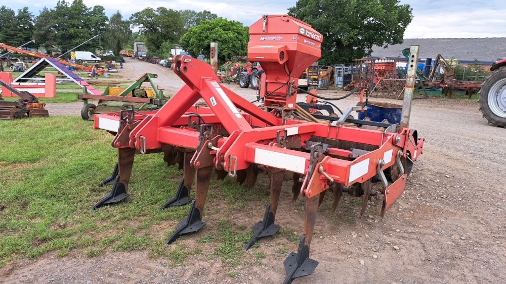 Sumo Trio 3m cultivator c/w Opico Variocast Air 8 seeder York