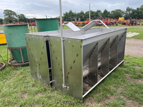 Crystal spring pig feeder