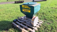 Delimbe seeder box, 2012
