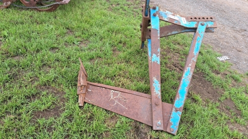 Single leg subsoiler