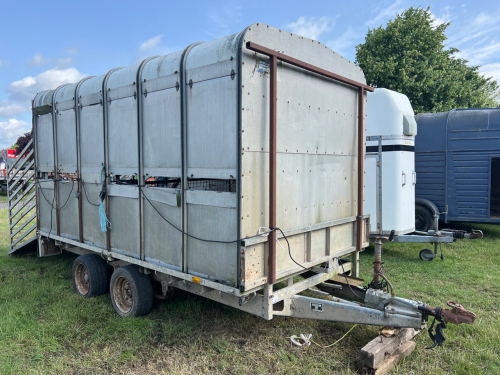 Ifor Williams demountable 12ft cattle trailer