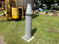 Grain drying pedestal