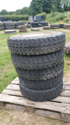 5 x 7.5/16 5-stud Land Rover wheels and tyres