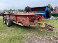 New Holland twin axle muck spreader