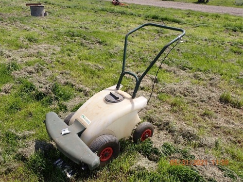 Techneat Accuspray Pro walkover/pedestrian sprayer