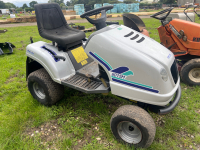 Lawn Boss lawn tractor, no cutting deck, used to tow trailer round garden. OHV 15.5HP engine