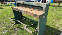 Edwards sheet metal guillotine 4ft x 16 gauge