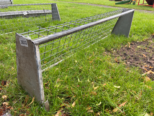 5ft hook over hay rack