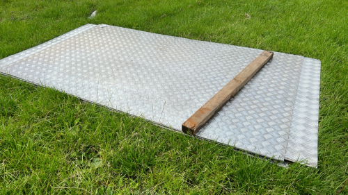 5 x aluminium chequer plate 8x4 sheets