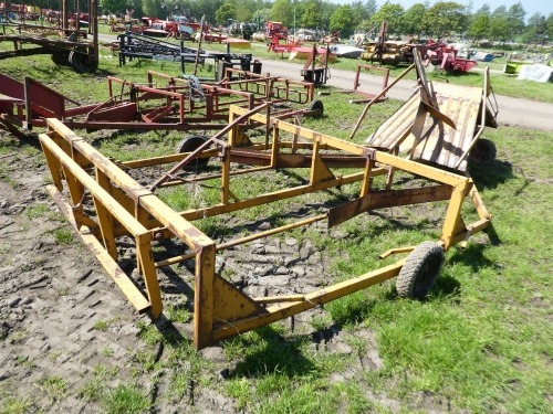 Major flat 8 bale sledge