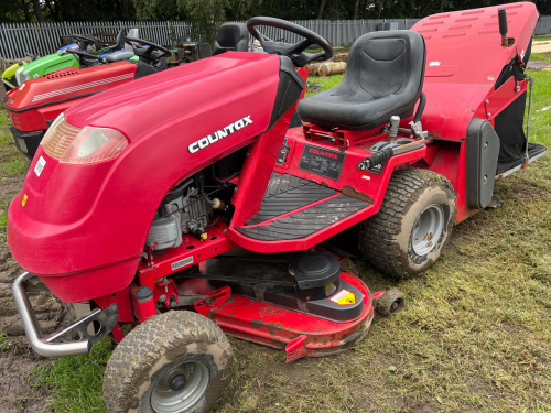 Countax C400 ride on mower, fitted Honda twin cylinder engine, runs but not serviced, key in office