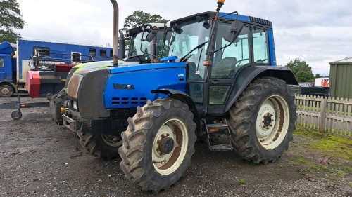 Valtra 6400 4wd tractor