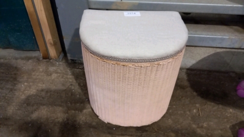 Vintage Lloyd Loom Lusty pink linen basket
