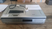 Fisher FVH-520 vintage (1982) top loader VHS player