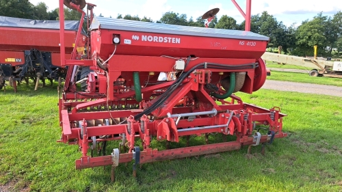 Nordsten NS 4130 3m drill & Kongskilde Vibro Compact Drillmate combination