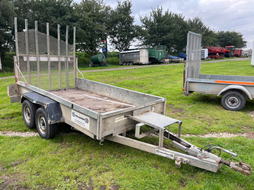 10ft Indespension plant trailer with ramped back door