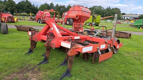 Sumo Trio 3m cultivator c/w Opico Variocast Air 8 seeder