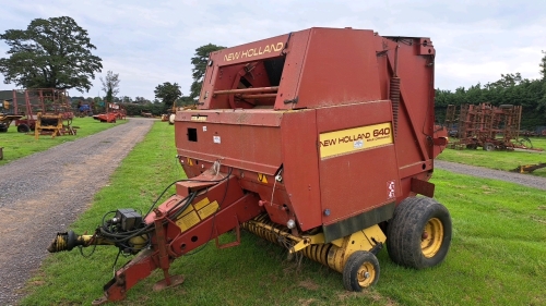 New Holland 640 baler