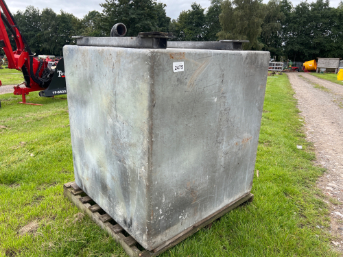 Galvanised water tank