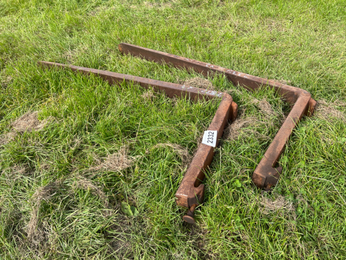 2 x pallet tines