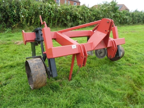 2-leg, swivel leg subsoiler