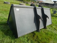 7'6" grain bucket, JCB tool carrier brackets - 2