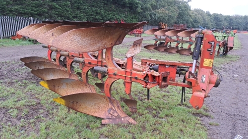 Gregoire Besson 5F plough