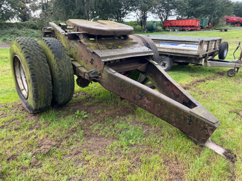 Artic trailer dolly