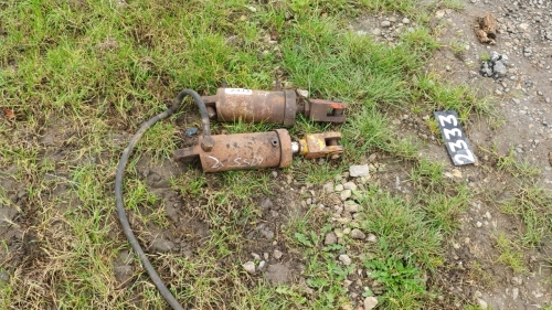 Pair of rams 200x100
