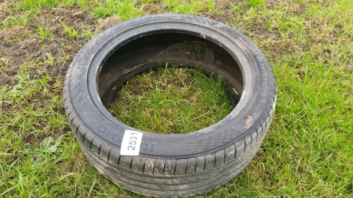 245/45 ZR 19 Kumho tyre