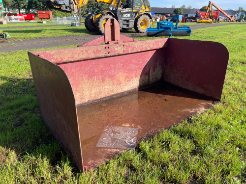 Tipping tractor transport box 183x92x70cm