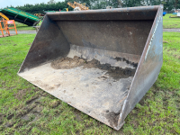 Corn bucket with Manitou brackets