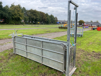 Sheep race c/w 4 x sheeted sheep race hurdles - 4