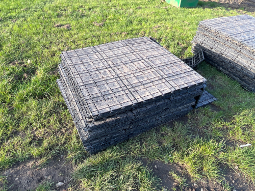 24 x Portapath/track mats