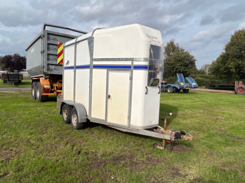 Bateson horse trailer, owners manual and service history in office