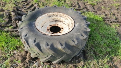 6-stud implement wheel