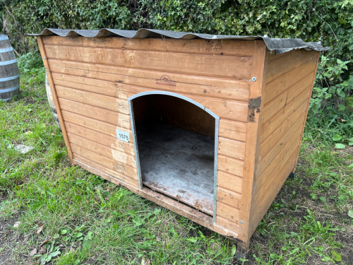 Dog kennel