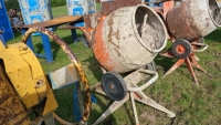 Electric cement mixer
