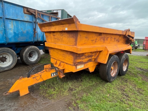 Chieftain dump trailer