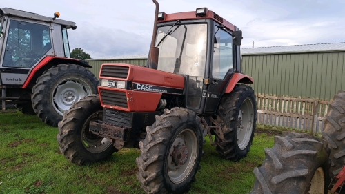 International 885XL 4wd tractor, good cab, good tyres, 2 former owners with V5, 1987