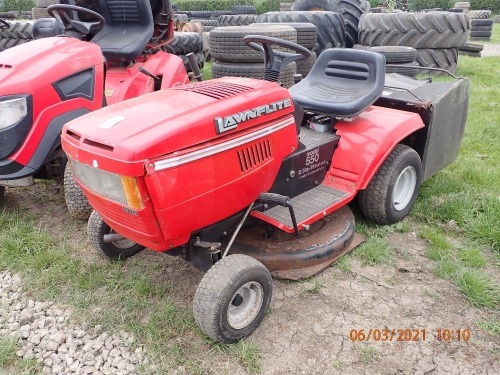 Lawnflite 550 mower with grass box