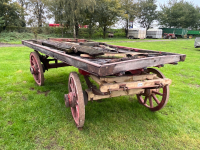 Horse drawn 4-wheeled rulley, partley restored