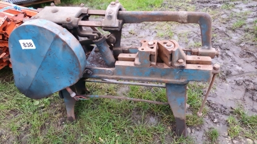 Power hacksaw