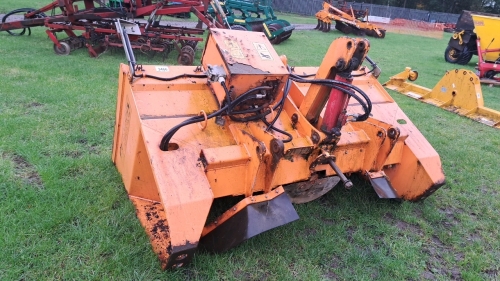 Rasco tractor mount self loading gritter, hydraulic driven, variable speed auger and spinner including safety mesh panels, box of assorted controls in office