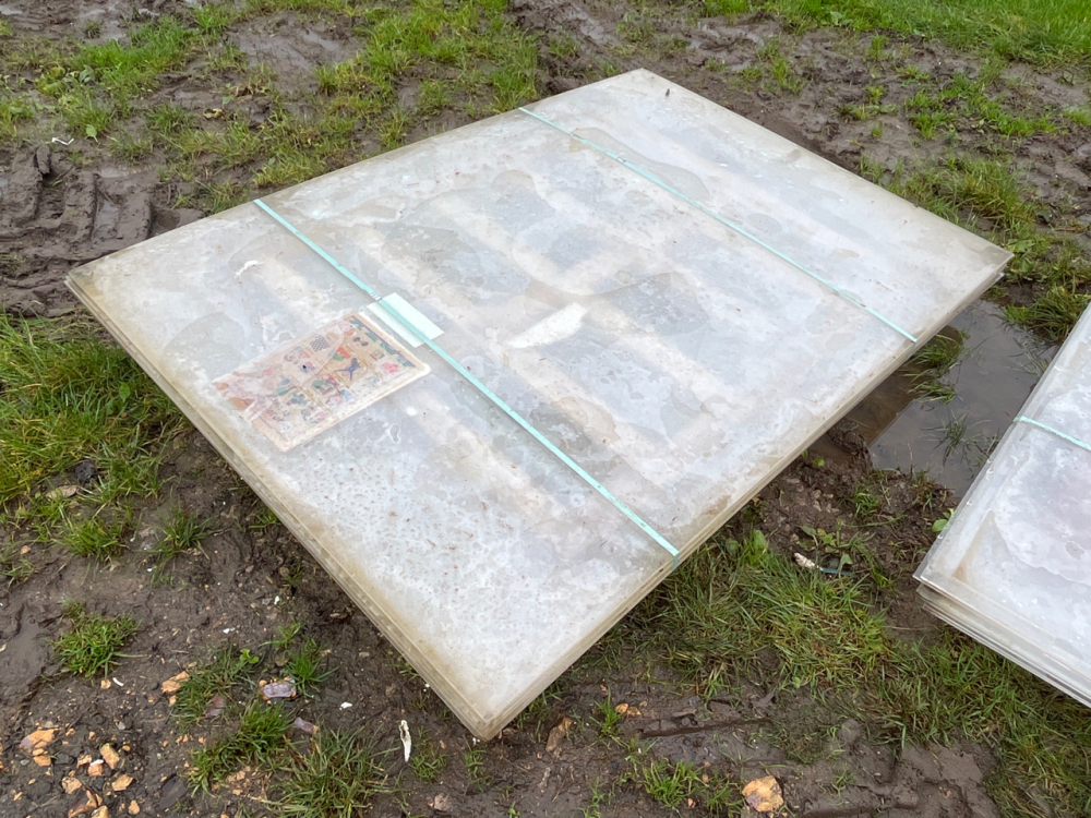 10 x 6'x4' Perspex sheets | York Machinery Sale (Building materials ...