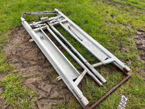 IAE 6ft galvanised locking head yoke