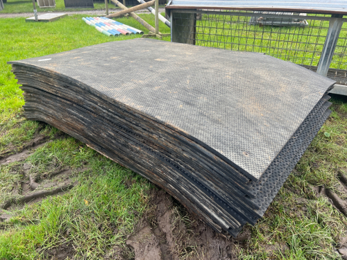 25 x rubber cow cubicle mats
