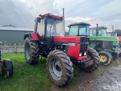 Case International 956 XL tractor
