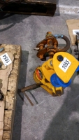 Mixed girder/beam clamps