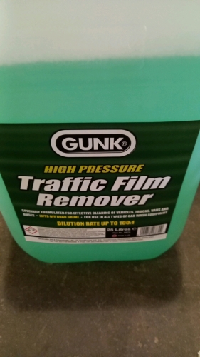 Gunk traffic film remover
